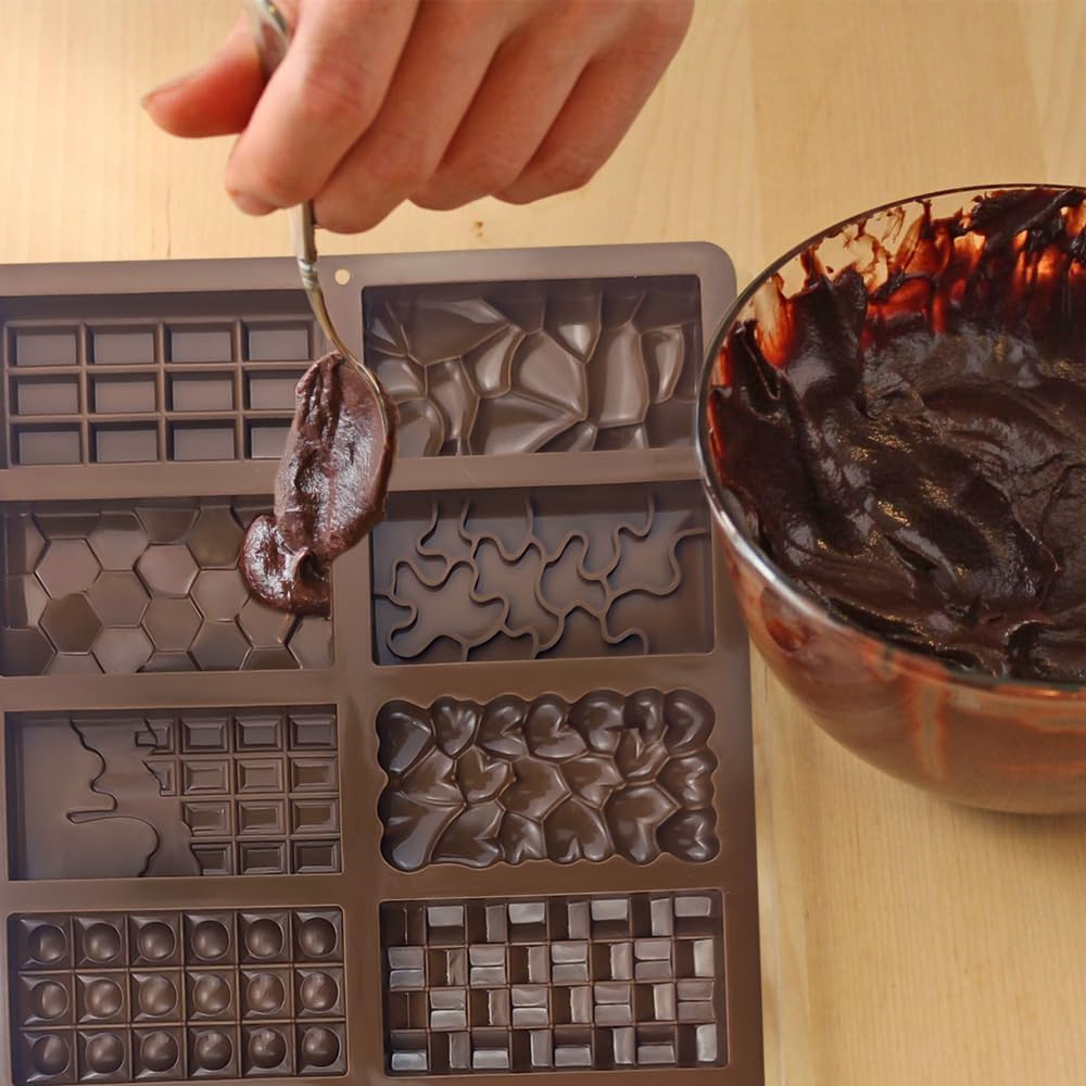 12 In 1 Chocolate Molds Dubai  - Model Kit For Beginners review and price