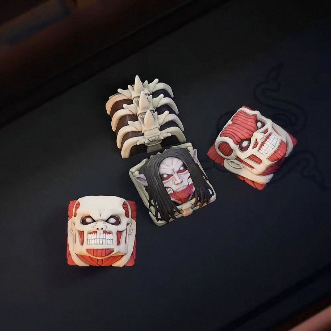 NEW Attack on Titan Co branded - Model Kit Titanic review and price